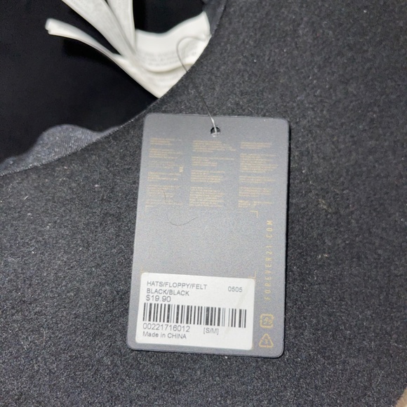 NWT Forever 21 floppy 100% wool black hat - Picture 2 of 2